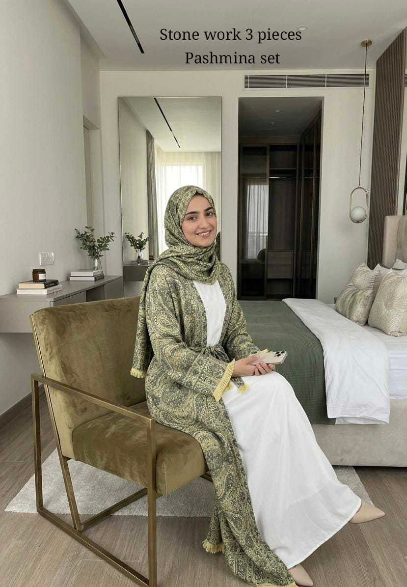 Pure
Pashmina Abaya
