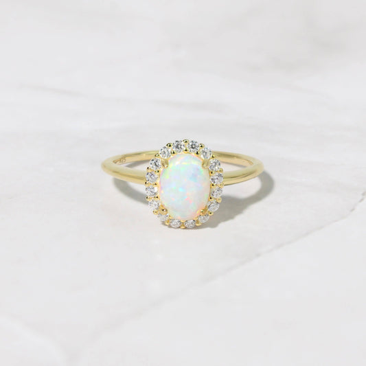 Oval Opal Ring: Gold / 6