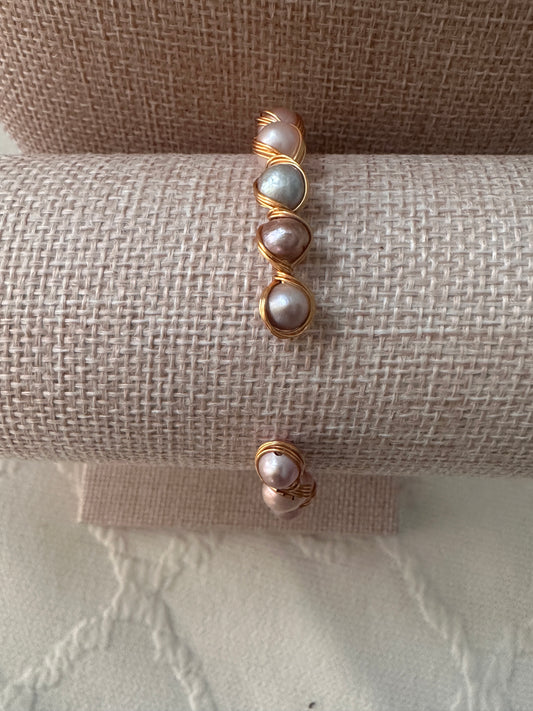 Freshwater Pearl Wire Bracelet – Multicolor (8–10 mm)