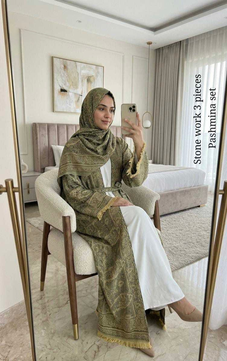 Pure
Pashmina Abaya