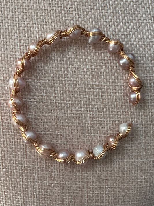 Freshwater Pearl Wire Bracelet – Multicolor (8–10 mm)