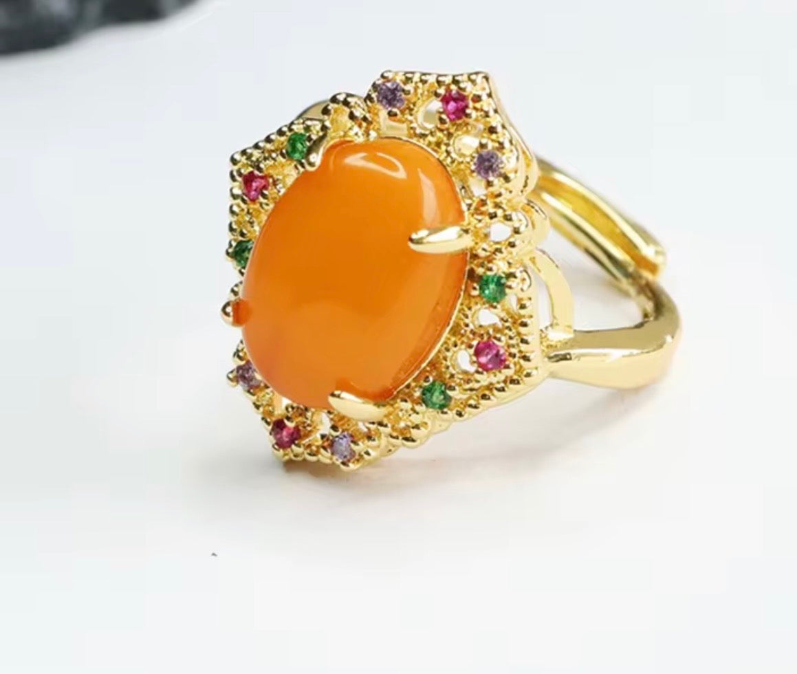 Luxurious High Quality Amber Rings for Women Natural Stone Beeswax Rings Full of Zircon .