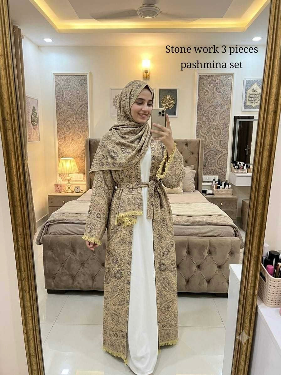 Pure
Pashmina Abaya