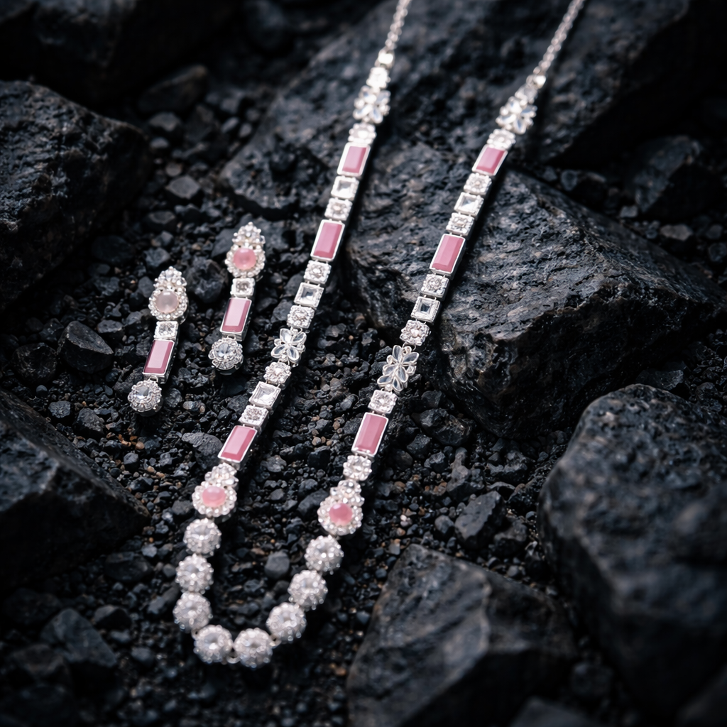 Trendy Egyptian mala with earrings