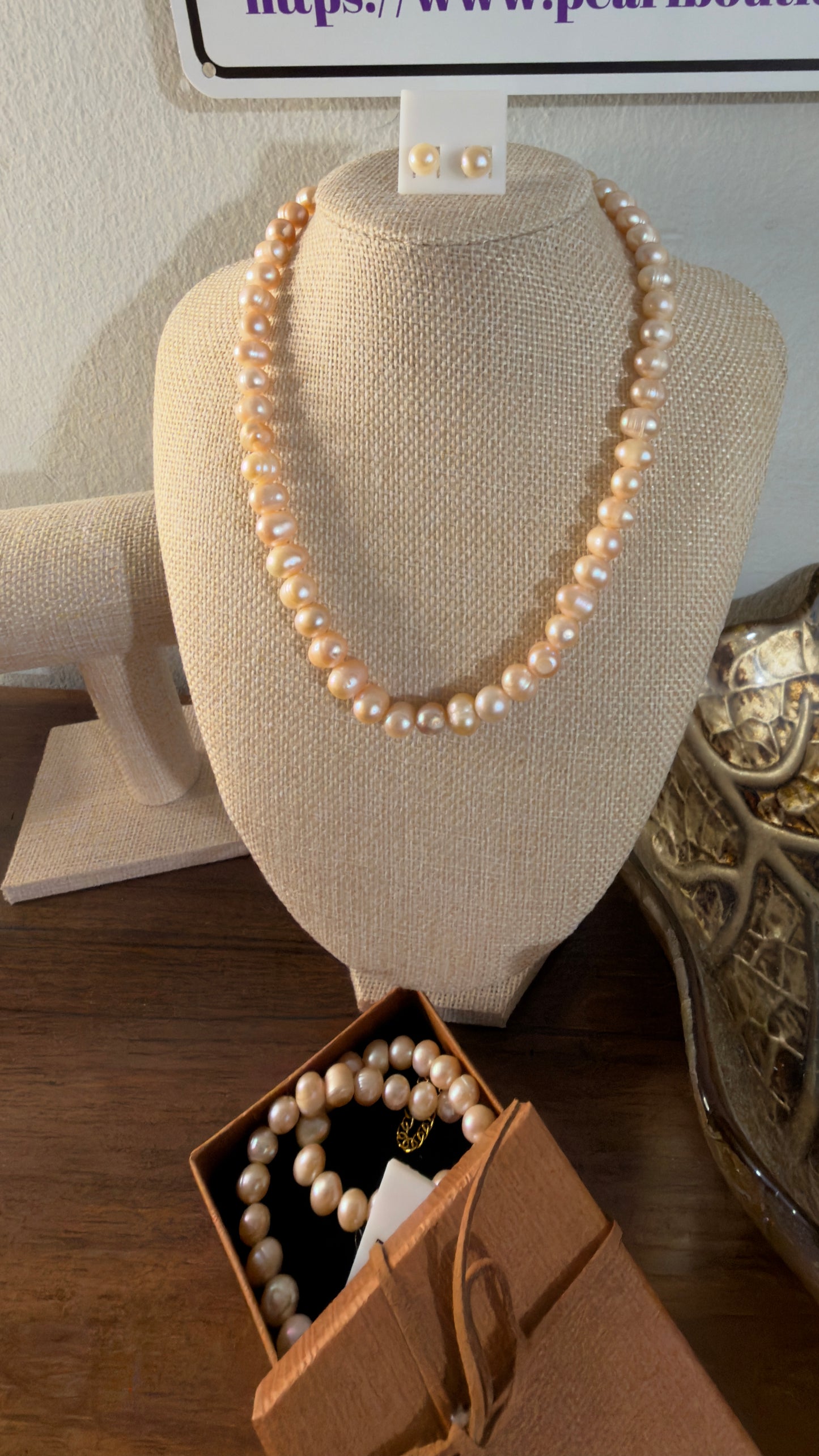 Freshwater Pearl Necklace & Stud Earring Set