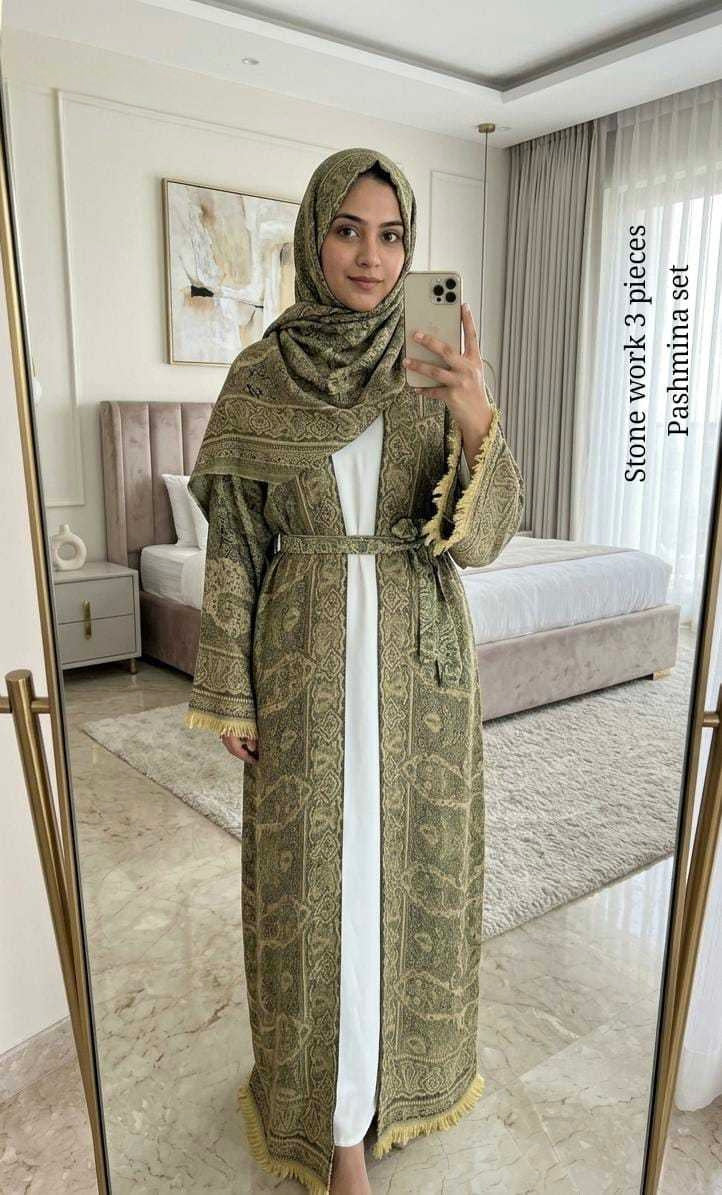 Pure
Pashmina Abaya