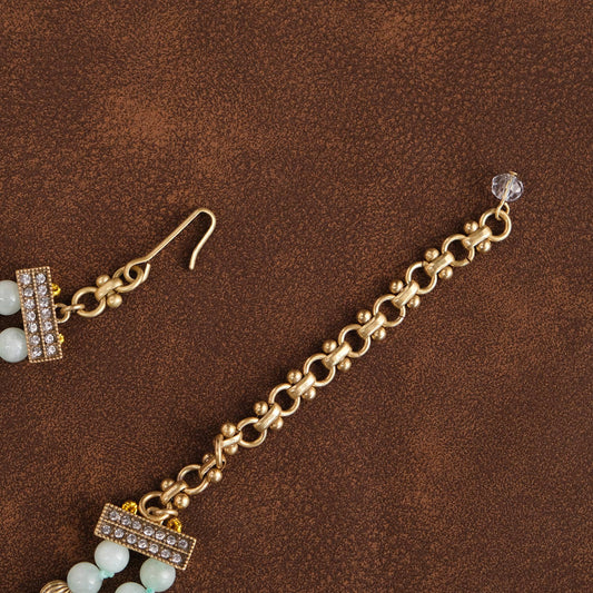 Elegant Vintage-Inspired Gemstone Crystal Statement Necklace