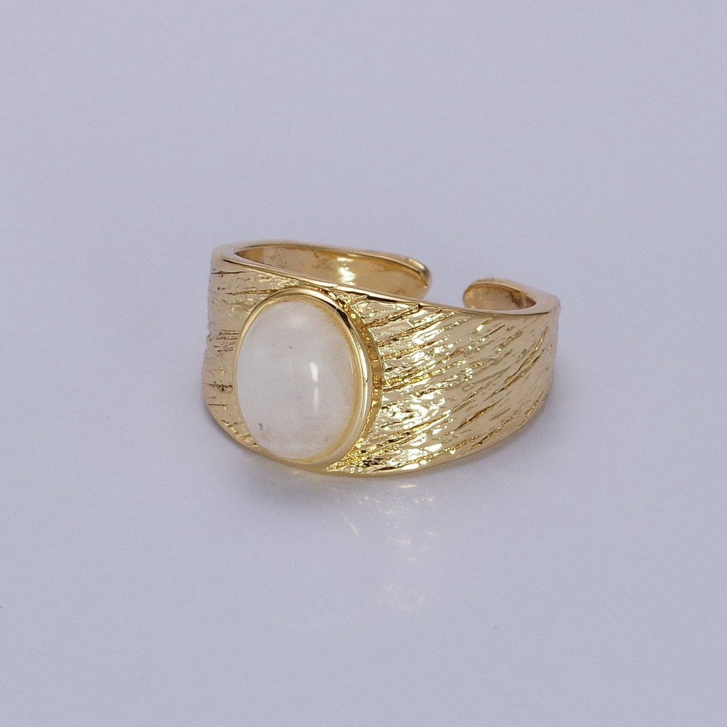 Moonstone Natural Gemstone Oval Line-Textured G: White Moonstone